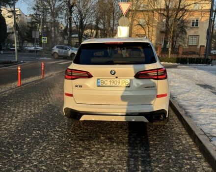 Белый БМВ Х5, объемом двигателя 3 л и пробегом 69 тыс. км за 60000 $, фото 3 на Automoto.ua