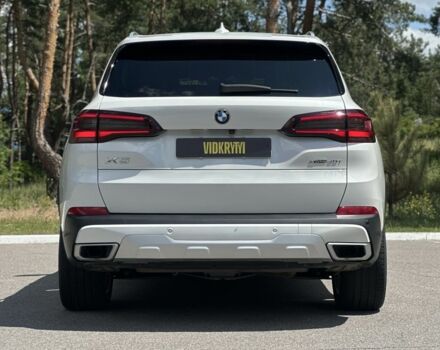 Белый БМВ Х5, объемом двигателя 3 л и пробегом 51 тыс. км за 49300 $, фото 7 на Automoto.ua