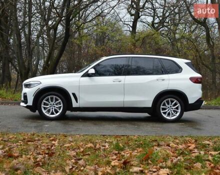 Белый БМВ Х5, объемом двигателя 3 л и пробегом 117 тыс. км за 56000 $, фото 9 на Automoto.ua