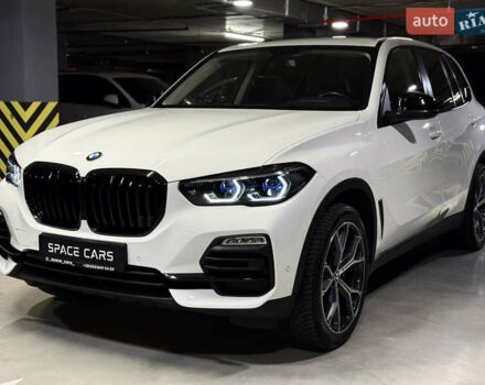 Білий БМВ Х5, об'ємом двигуна 2 л та пробігом 68 тис. км за 54500 $, фото 6 на Automoto.ua