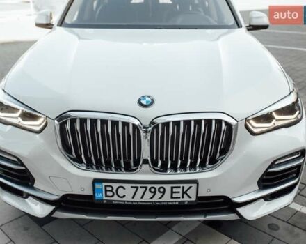 Белый БМВ Х5, объемом двигателя 2 л и пробегом 77 тыс. км за 50700 $, фото 1 на Automoto.ua