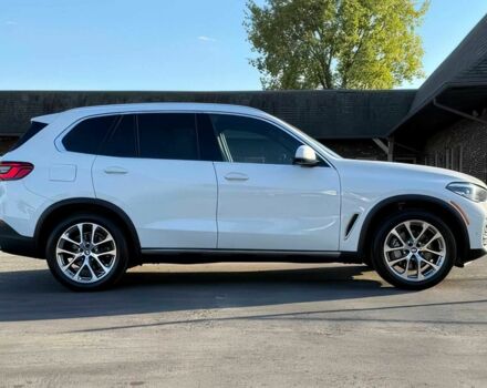 Белый БМВ Х5, объемом двигателя 3 л и пробегом 49 тыс. км за 23600 $, фото 6 на Automoto.ua