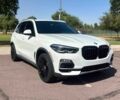 Белый БМВ Х5, объемом двигателя 3 л и пробегом 27 тыс. км за 20428 $, фото 1 на Automoto.ua