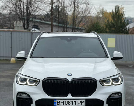 Белый БМВ Х5, объемом двигателя 3 л и пробегом 20 тыс. км за 68500 $, фото 1 на Automoto.ua