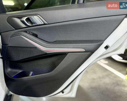 Білий БМВ Х5, об'ємом двигуна 2 л та пробігом 68 тис. км за 54500 $, фото 34 на Automoto.ua