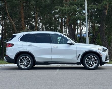 Белый БМВ Х5, объемом двигателя 3 л и пробегом 51 тыс. км за 49300 $, фото 6 на Automoto.ua