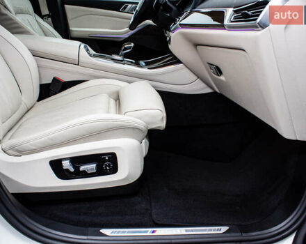 Белый БМВ Х5, объемом двигателя 4.4 л и пробегом 118 тыс. км за 57000 $, фото 44 на Automoto.ua