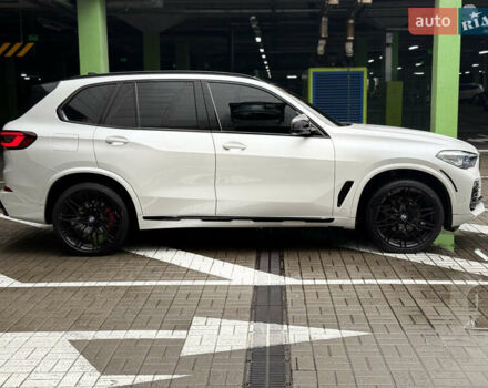 Белый БМВ Х5, объемом двигателя 3 л и пробегом 63 тыс. км за 45000 $, фото 7 на Automoto.ua