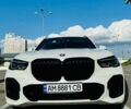 Белый БМВ Х5, объемом двигателя 3 л и пробегом 84 тыс. км за 74900 $, фото 2 на Automoto.ua