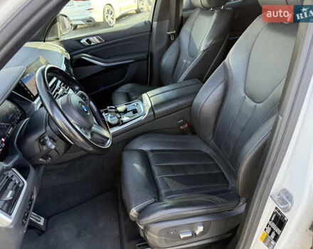 Білий БМВ Х5, об'ємом двигуна 3 л та пробігом 118 тис. км за 67777 $, фото 24 на Automoto.ua