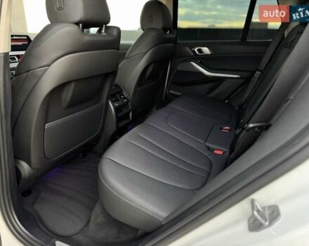 БМВ Х5 2021 в Стрые на Automoto.ua Белый БМВ Х5, объемом двигателя 2 л и пробегом 89 тыс. км за 53900 $, фото 65 на Automoto.ua