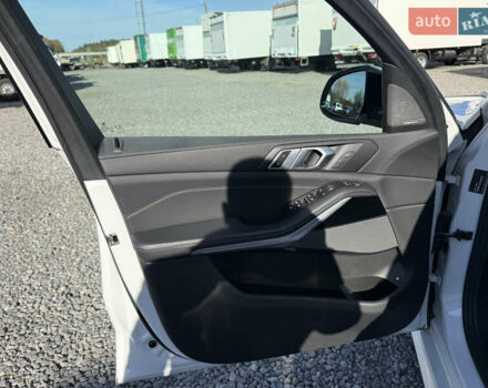 Білий БМВ Х5, об'ємом двигуна 3 л та пробігом 118 тис. км за 67777 $, фото 22 на Automoto.ua