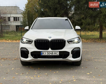 Белый БМВ Х5, объемом двигателя 3 л и пробегом 52 тыс. км за 55555 $, фото 1 на Automoto.ua