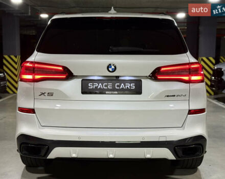 Белый БМВ Х5, объемом двигателя 3 л и пробегом 115 тыс. км за 67000 $, фото 13 на Automoto.ua