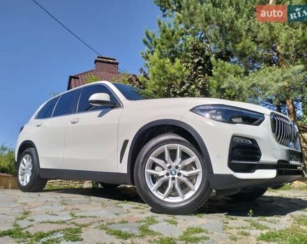 Белый БМВ Х5, объемом двигателя 2 л и пробегом 68 тыс. км за 54800 $, фото 34 на Automoto.ua