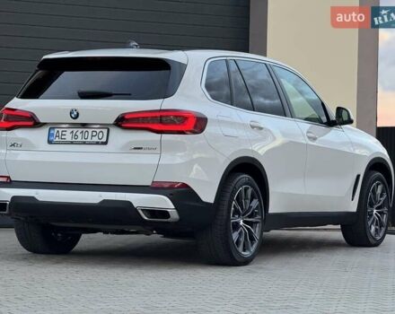 БМВ Х5 2021 в Стрые на Automoto.ua Белый БМВ Х5, объемом двигателя 2 л и пробегом 89 тыс. км за 53900 $, фото 50 на Automoto.ua