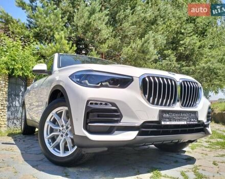 Белый БМВ Х5, объемом двигателя 2 л и пробегом 68 тыс. км за 53800 $, фото 29 на Automoto.ua