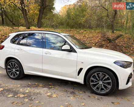 БМВ Х5 2021 в Тернополе на Automoto.ua Белый БМВ Х5, объемом двигателя 3 л и пробегом 98 тыс. км за 64900 $, фото 8 на Automoto.ua