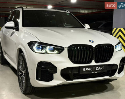 Белый БМВ Х5, объемом двигателя 3 л и пробегом 115 тыс. км за 67000 $, фото 7 на Automoto.ua