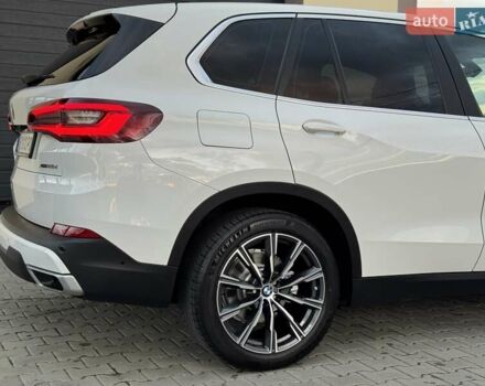 БМВ Х5 2021 в Стрые на Automoto.ua Белый БМВ Х5, объемом двигателя 2 л и пробегом 89 тыс. км за 53900 $, фото 54 на Automoto.ua