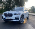 Белый БМВ Х5, объемом двигателя 3 л и пробегом 5 тыс. км за 63900 $, фото 1 на Automoto.ua