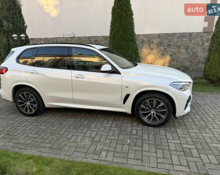 БМВ Х5 2021 в Черновцах на Automoto.ua Белый БМВ Х5, объемом двигателя 2.99 л и пробегом 84 тыс. км за 74000 $, фото 5 на Automoto.ua