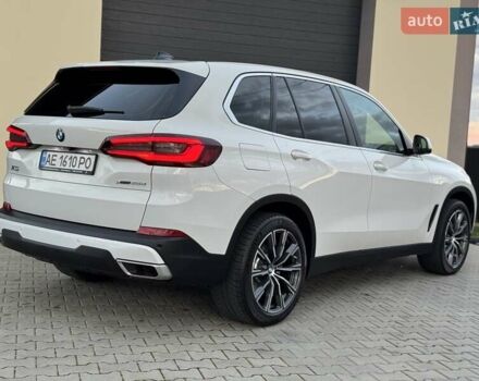 БМВ Х5 2021 в Стрые на Automoto.ua Белый БМВ Х5, объемом двигателя 2 л и пробегом 89 тыс. км за 53900 $, фото 48 на Automoto.ua