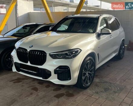 Белый БМВ Х5, объемом двигателя 2 л и пробегом 49 тыс. км за 69900 $, фото 40 на Automoto.ua