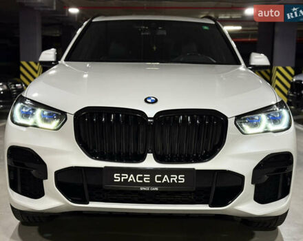 Белый БМВ Х5, объемом двигателя 3 л и пробегом 115 тыс. км за 67000 $, фото 4 на Automoto.ua