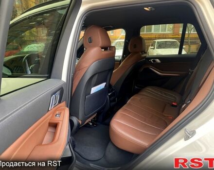 Белый БМВ Х5, объемом двигателя 3 л и пробегом 95 тыс. км за 75000 $, фото 4 на Automoto.ua