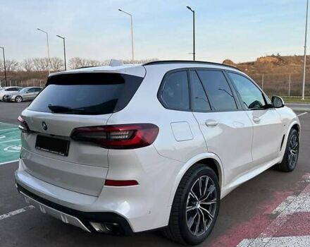 Белый БМВ Х5, объемом двигателя 2 л и пробегом 49 тыс. км за 69900 $, фото 6 на Automoto.ua