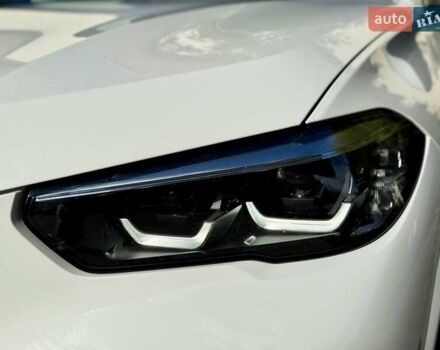 БМВ Х5 2021 у Дніпро (Дніпропетровську) на Automoto.ua Білий БМВ Х5, об'ємом двигуна 2.99 л та пробігом 95 тис. км за 64500 $, фото 6 на Automoto.ua