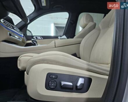 Белый БМВ Х5, объемом двигателя 3 л и пробегом 59 тыс. км за 60500 $, фото 27 на Automoto.ua