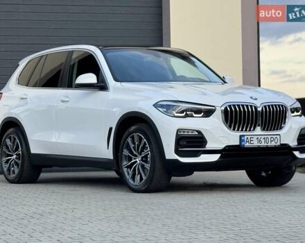 БМВ Х5 2021 в Стрые на Automoto.ua Белый БМВ Х5, объемом двигателя 2 л и пробегом 89 тыс. км за 53900 $, фото 6 на Automoto.ua