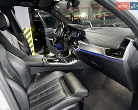 Белый БМВ Х5, объемом двигателя 3 л и пробегом 115 тыс. км за 67000 $, фото 32 на Automoto.ua