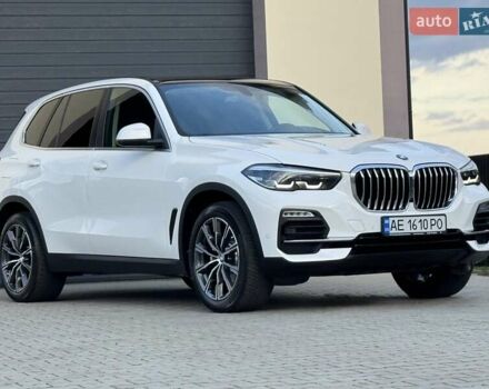 БМВ Х5 2021 в Стрые на Automoto.ua Белый БМВ Х5, объемом двигателя 2 л и пробегом 89 тыс. км за 53900 $, фото 5 на Automoto.ua