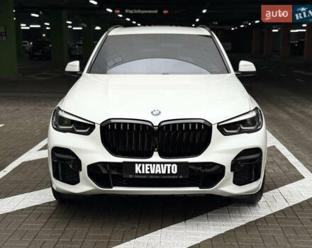 Белый БМВ Х5, объемом двигателя 2 л и пробегом 155 тыс. км за 49000 $, фото 2 на Automoto.ua