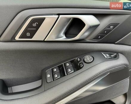 Білий БМВ Х5, об'ємом двигуна 2 л та пробігом 74 тис. км за 54200 $, фото 62 на Automoto.ua