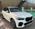 Белый БМВ Х5, объемом двигателя 2 л и пробегом 49 тыс. км за 69900 $, фото 5 на Automoto.ua