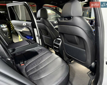 Белый БМВ Х5, объемом двигателя 2.99 л и пробегом 115 тыс. км за 63900 $, фото 26 на Automoto.ua