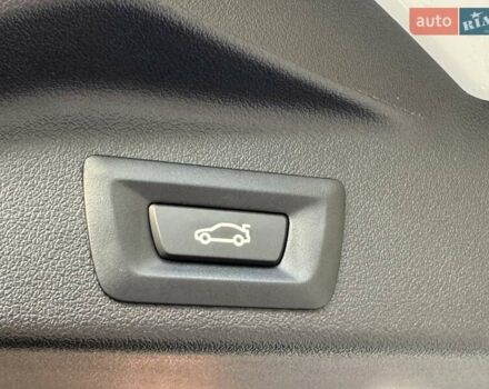 Білий БМВ Х5, об'ємом двигуна 2 л та пробігом 74 тис. км за 54200 $, фото 86 на Automoto.ua