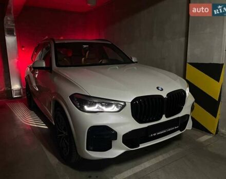 Белый БМВ Х5, объемом двигателя 2 л и пробегом 49 тыс. км за 69900 $, фото 38 на Automoto.ua