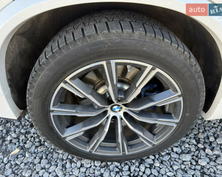 Білий БМВ Х5, об'ємом двигуна 3 л та пробігом 118 тис. км за 67777 $, фото 17 на Automoto.ua