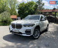 Белый БМВ Х5, объемом двигателя 3 л и пробегом 5 тыс. км за 61900 $, фото 1 на Automoto.ua
