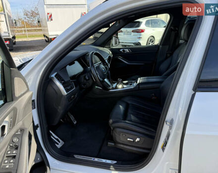 Білий БМВ Х5, об'ємом двигуна 3 л та пробігом 118 тис. км за 67777 $, фото 23 на Automoto.ua