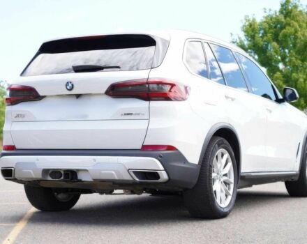 Белый БМВ Х5, объемом двигателя 3 л и пробегом 24 тыс. км за 52300 $, фото 4 на Automoto.ua