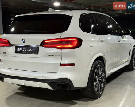Белый БМВ Х5, объемом двигателя 3 л и пробегом 115 тыс. км за 67000 $, фото 15 на Automoto.ua