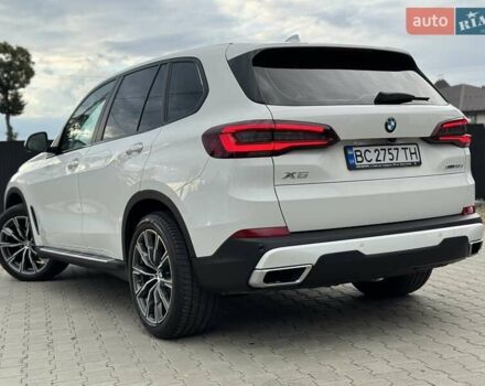 Білий БМВ Х5, об'ємом двигуна 2 л та пробігом 74 тис. км за 54200 $, фото 19 на Automoto.ua