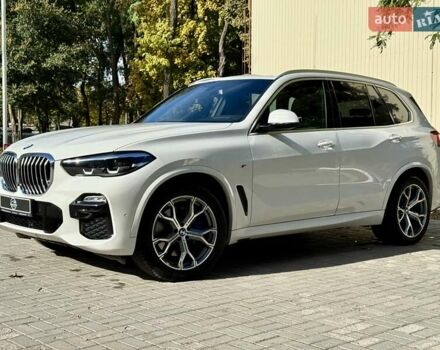 БМВ Х5 2021 у Дніпро (Дніпропетровську) на Automoto.ua Білий БМВ Х5, об'ємом двигуна 2.99 л та пробігом 95 тис. км за 64500 $, фото 2 на Automoto.ua