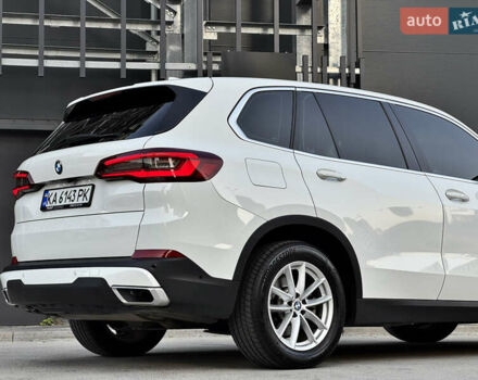 Белый БМВ Х5, объемом двигателя 2 л и пробегом 77 тыс. км за 48950 $, фото 5 на Automoto.ua